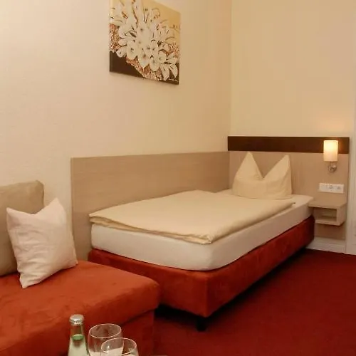 Wuppertaler Hof Casa de hóspedes 3*